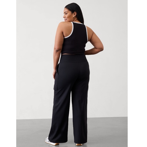 NWT Athleta Venice High Rise Wide Leg Cargo Pant | Black - Picture 6 of 12